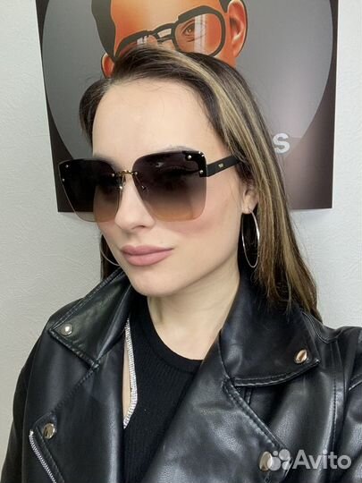 Очки chanel с фирменным комплектом