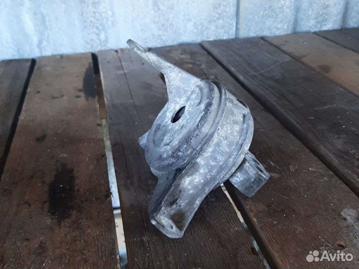 Подушка двигателя Opel Astra H Z18XER