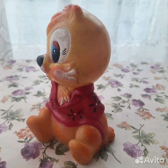 Дейл из мультфильма Чип и Дейл спешат на помощь