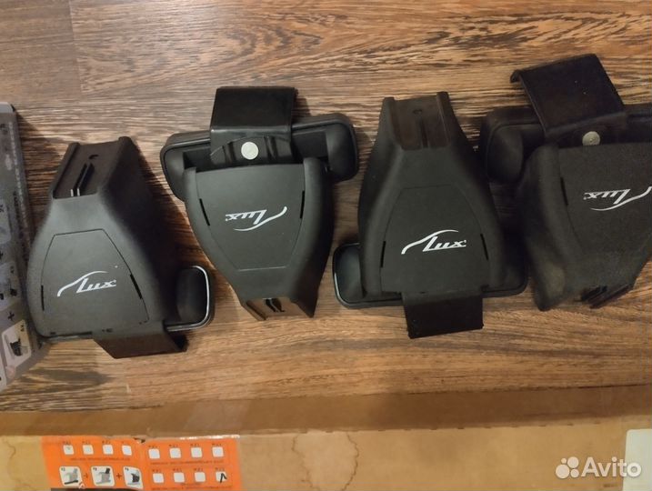 Багажник на крышу LUX