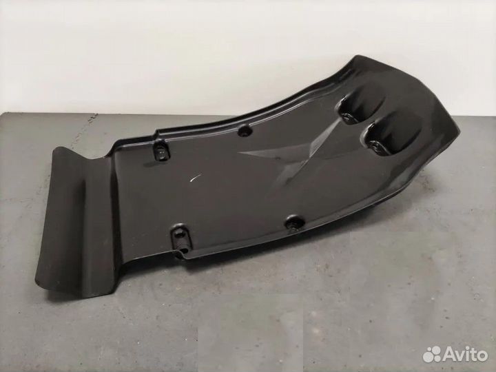 Подкрылок передний L/R Renault