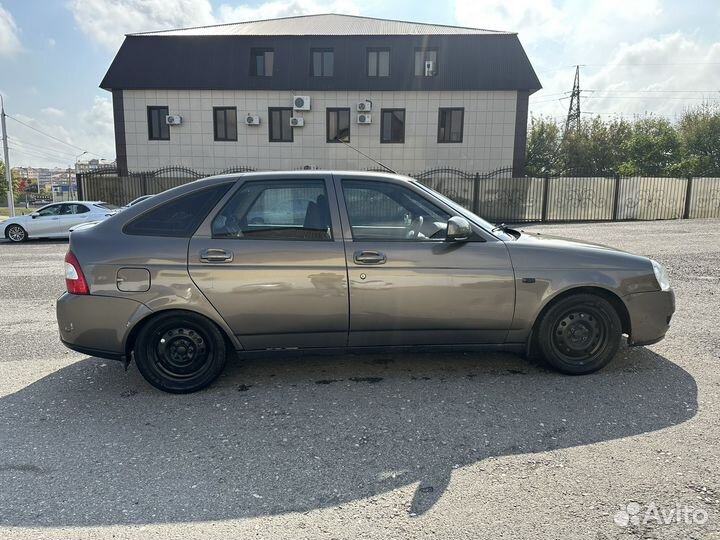 LADA Priora 1.6 МТ, 2015, битый, 400 000 км