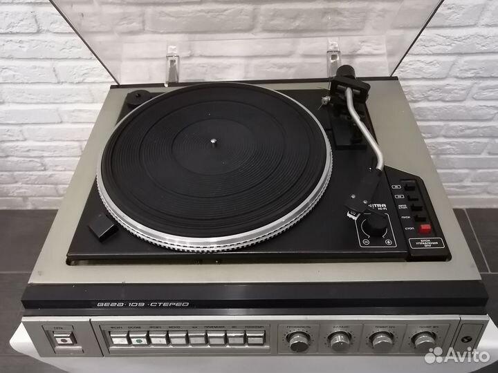 Проигрыватель винила вега 109