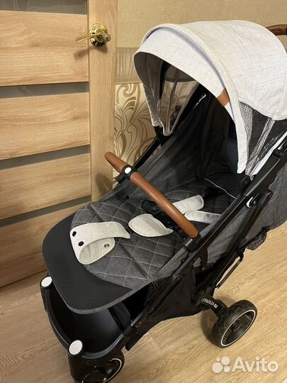 Коляска прогулочная Yoya Plus-Max