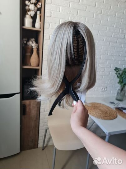 Парик блонд короткий