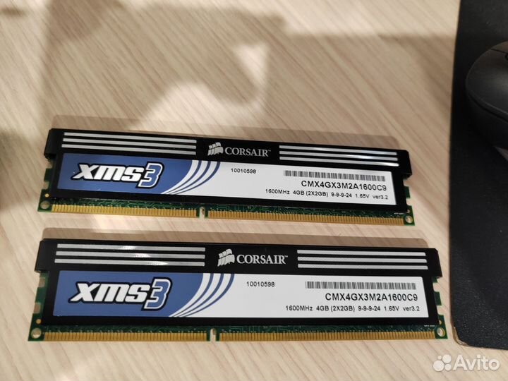 Оперативная память Corsair XMS3 4GB DDR3 1600MHz