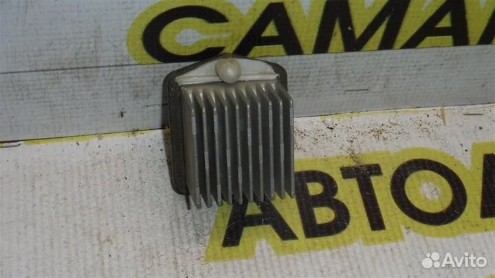 Резистор отопителя Mitsubishi Lancer 10 (CY) 2007