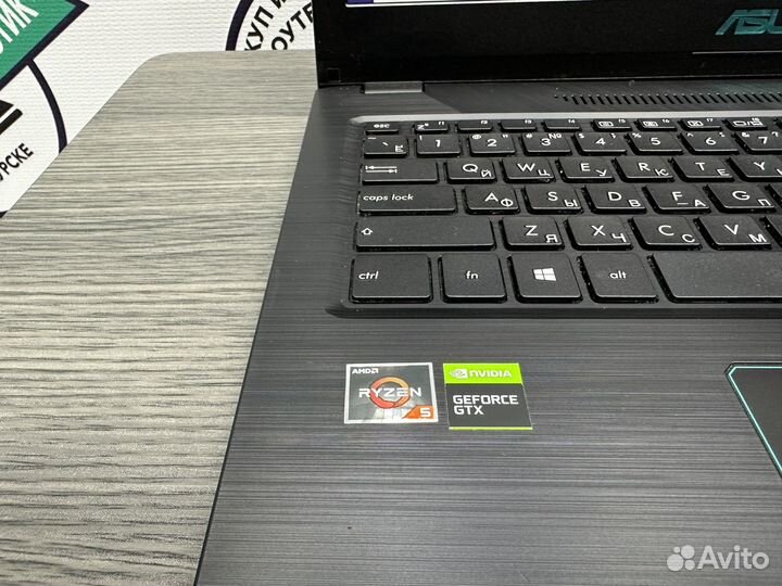 Мощный Asus TUF 8 ядер 8Gb DDR4 GTX1050 SSD+1000