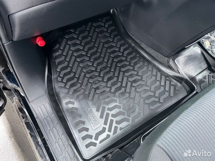 Коврики новые для Toyota Voxy / Noah 2014-2020