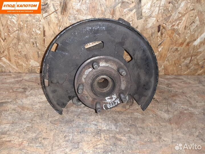 Кулак передний правый Chevrolet Cruze рест