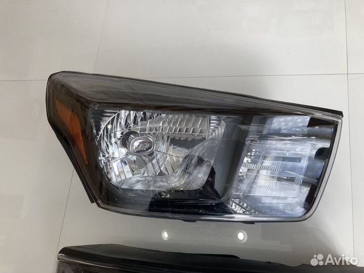 Фара (1шт) Ssangyong Actyon Sports (2012-2016)