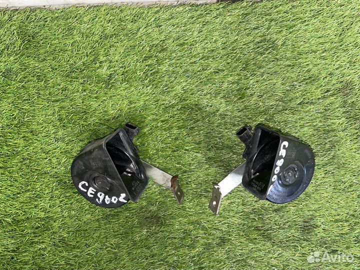 Звуковые сигналы 2шт Cadillac Escalade GMT900