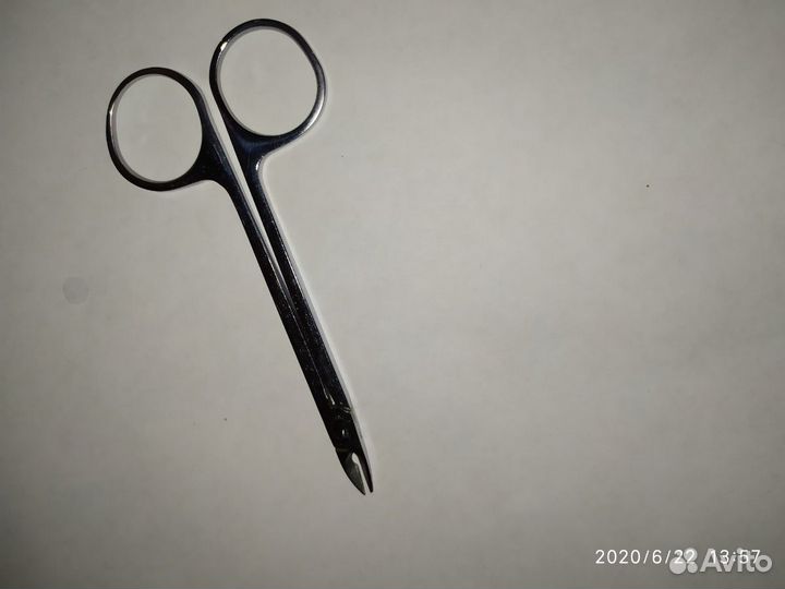 Маникюрные ножницы