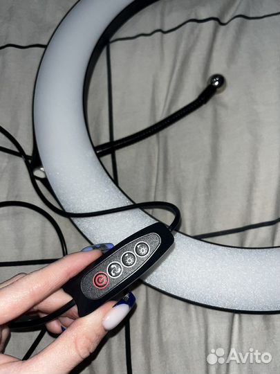 Кольцевая лампа со штативом