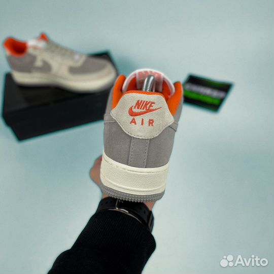 Nike Air Force 1