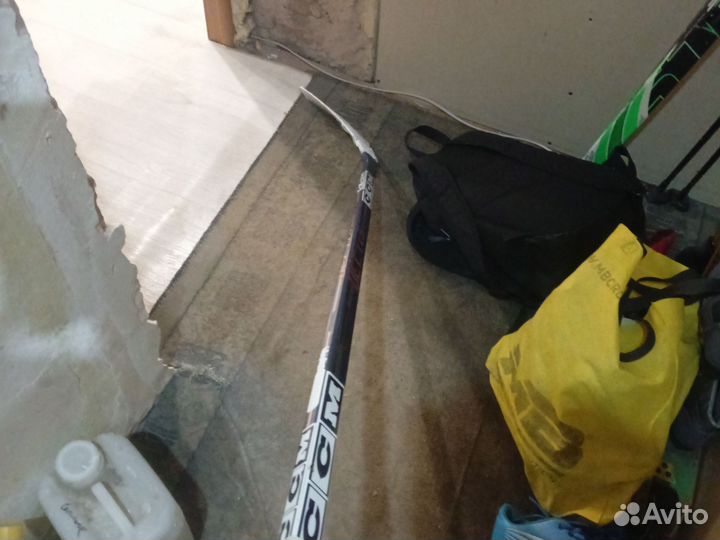 Клюшка хоккейная