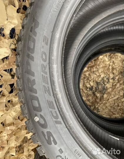 Pirelli Scorpion Ice Zero 2 285/40 R21 109H