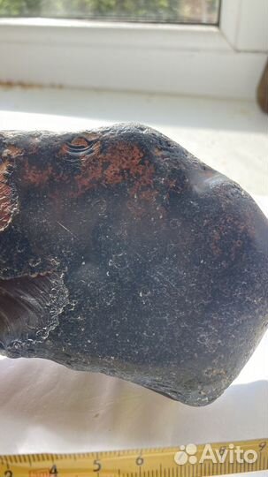 Огромный драгоценный камень