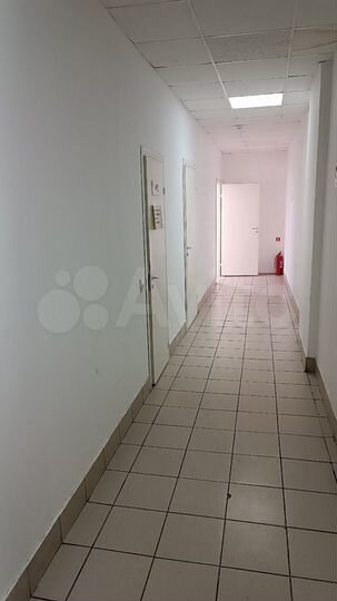 Продам коммерческое помещение, 667.1 м²