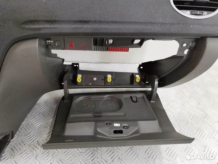 Торпедо (панель передняя) для Ford Focus 2 1356170