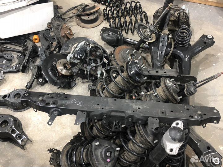 Верхняя планка телевизора камри 70 75