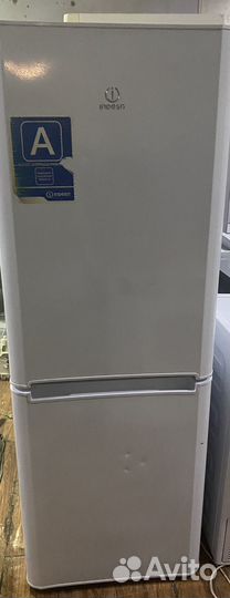 Холодильник indesit