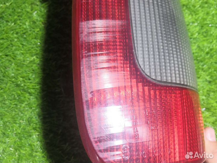 Фонарь задний левый Fiat ulysse 1 (дефект)