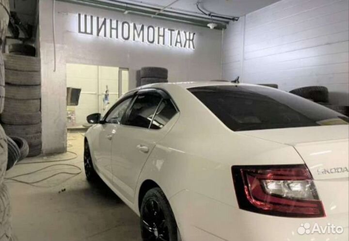 Pirelli Formula Ice 215/50 R17 95