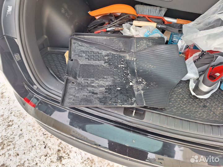 Продам коврики хендай туксон