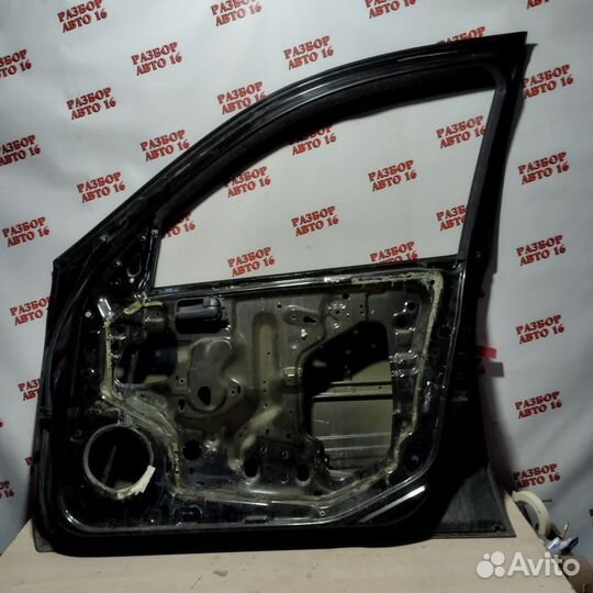 Передняя правая дверь Nissan Almera N16