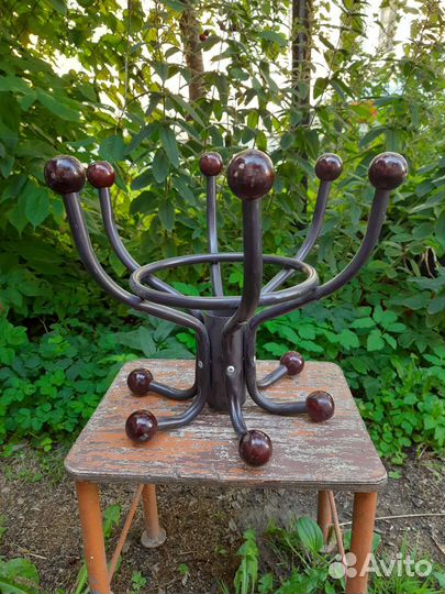 Крючки для напольной вешалки