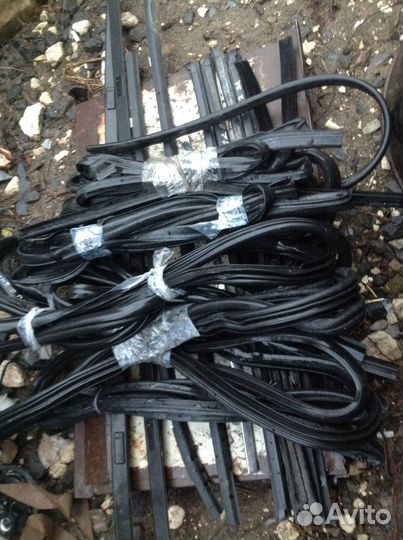 Молдинг уплотнитель Киа Сид Kia Ceed 2