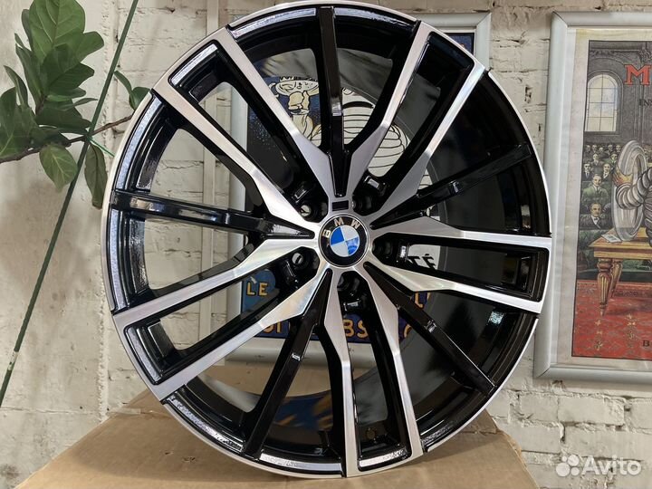 Литые диски на BMW X5 X6 G05 G06 R20 742 стиль