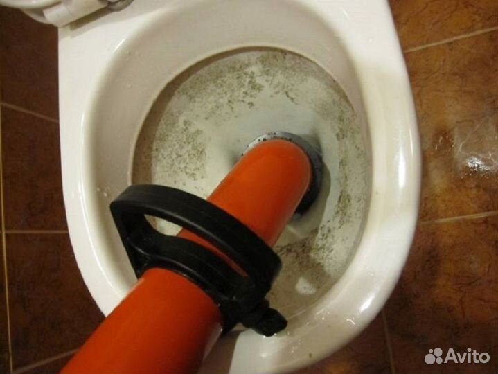 Выезд сантехника по прочистке канализации, засоров