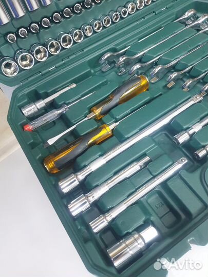 Набор инструментов для авто 121 предмет