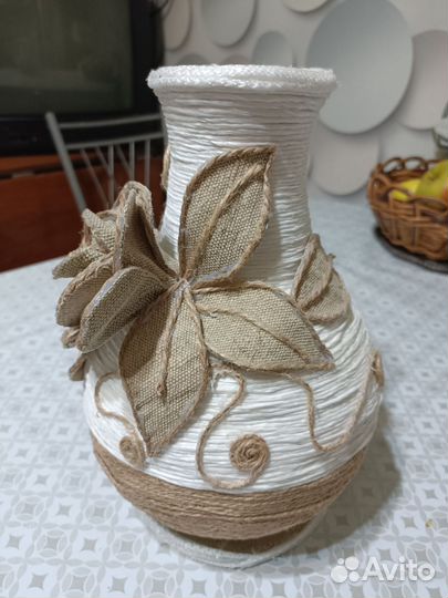 Вазы из бумажной лозы