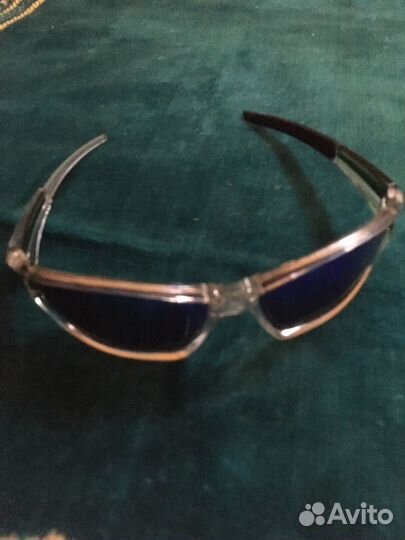 Солнцезащитные очки