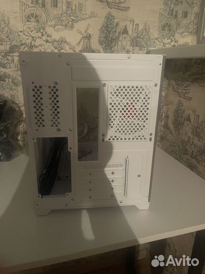 Игровой корпус для пк белый
