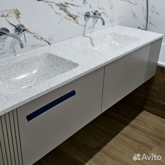 Столешница с раковиной для ванной