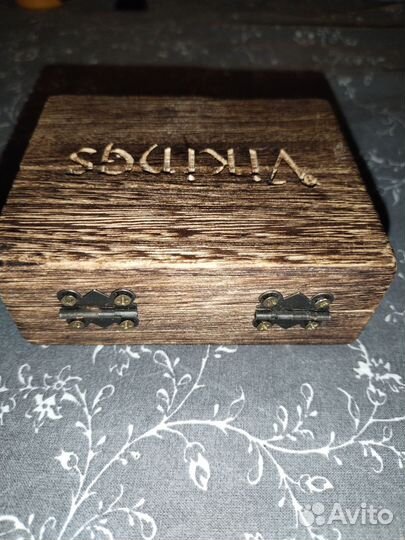 Шкатулка из дерева