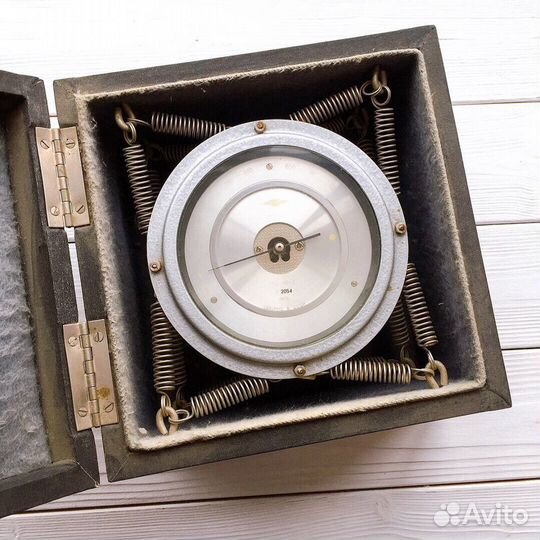 Барометр СССР тип: мд-49-2 в коробке 1973 год