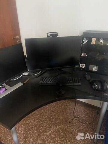 Компьютерный стол и стул