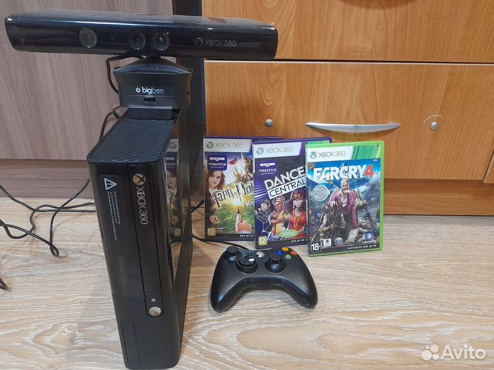 Xbox 360 e, 500gb, Kinect