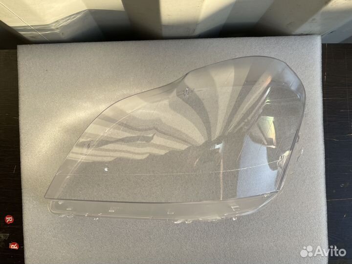Стекло фары Mercedes GL X164 W164 2006-2012 левое