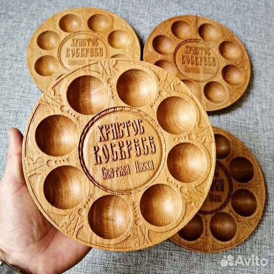 Поднос для пасхальных яиц