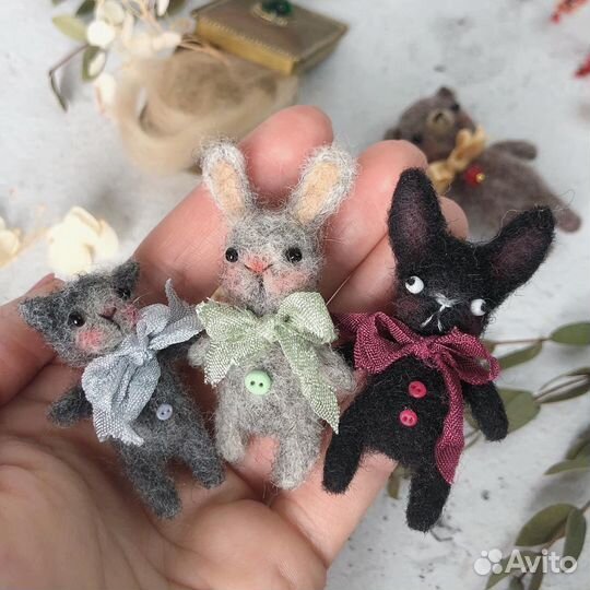 Миниатюрные валяные игрушки из шерсти
