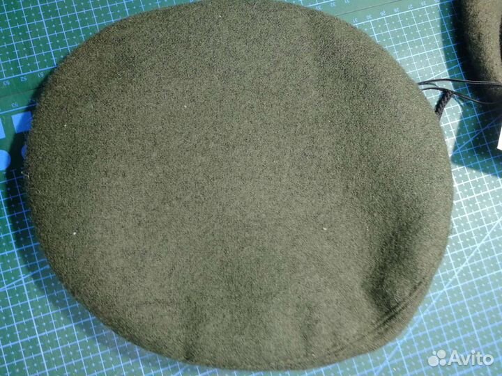 Берет оливковый