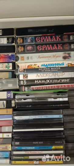 Видео кассеты и диски