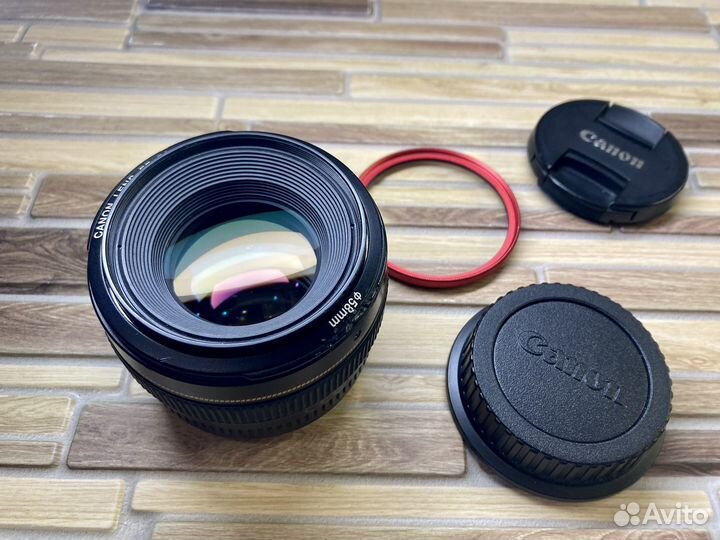 Объектив Canon 50mm 1.4
