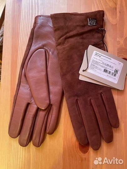Перчатки женские кожаные новые